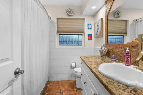 1699 Alcazar Way S St Petersburg FL 33712