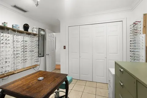 1699 Alcazar Way S St Petersburg FL 33712