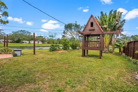 1699 Alcazar Way S St Petersburg FL 33712