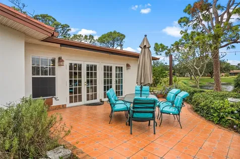 1699 Alcazar Way S St Petersburg FL 33712