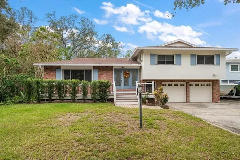 1580 Jungle Avenue N St Petersburg FL 33710