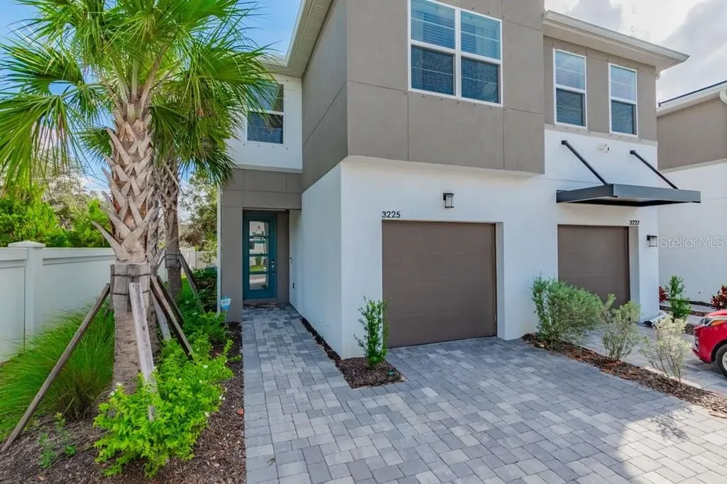 3225 Timber Crossing Avenue Brandon FL 33511