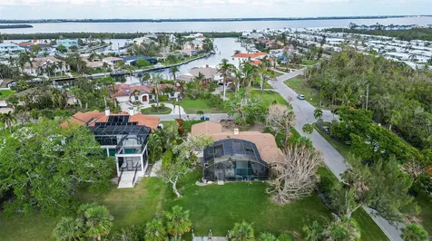 5901 Emerald Harbor Drive Longboat Key FL 34228