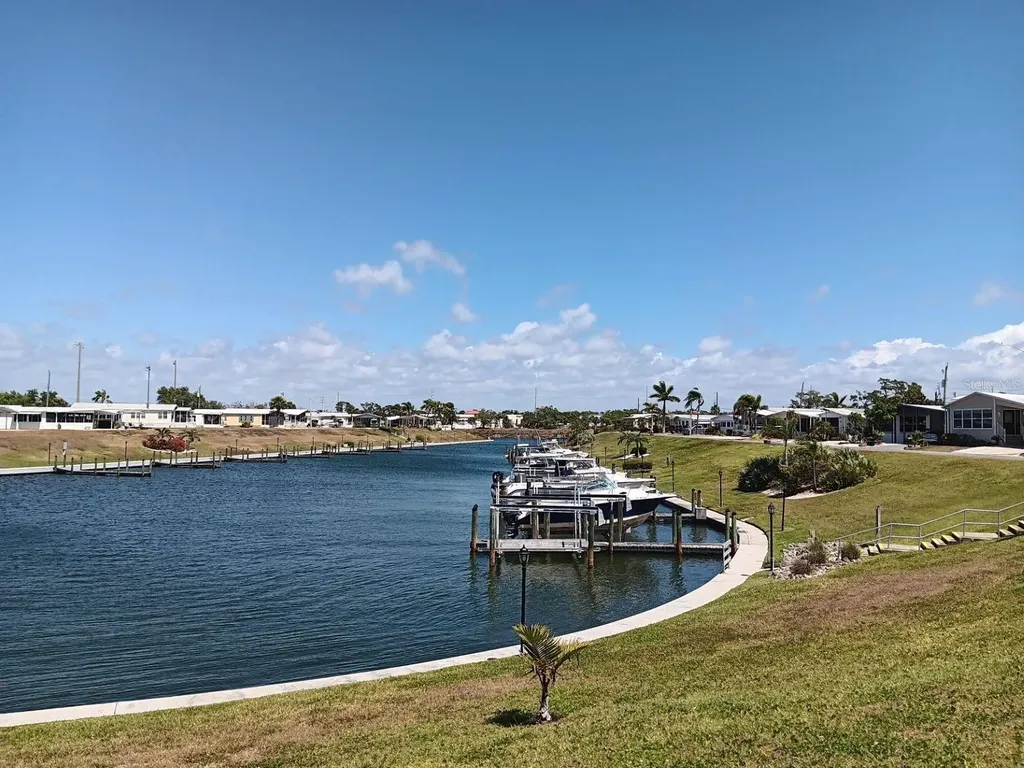 811 Bogie Venice FL 34285