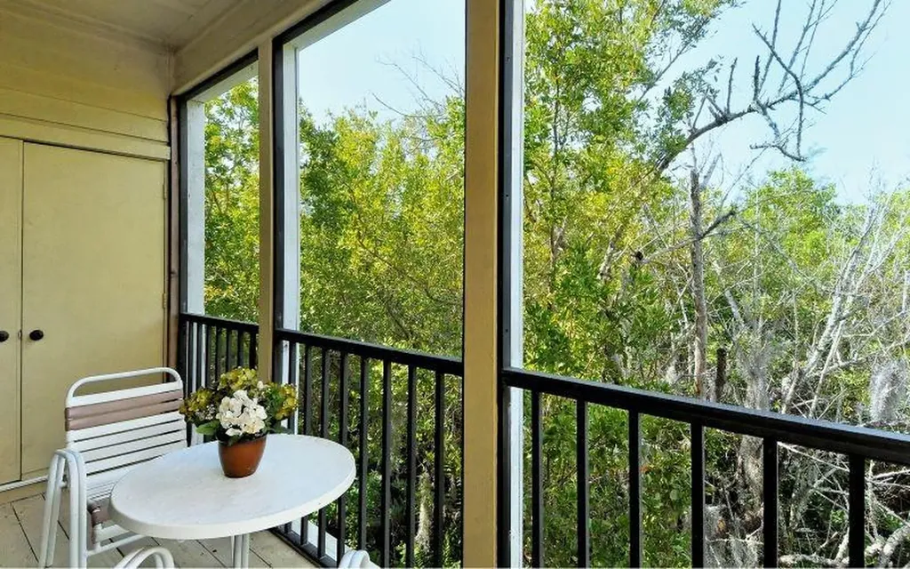 619 Cedars Court Longboat Key FL 34228