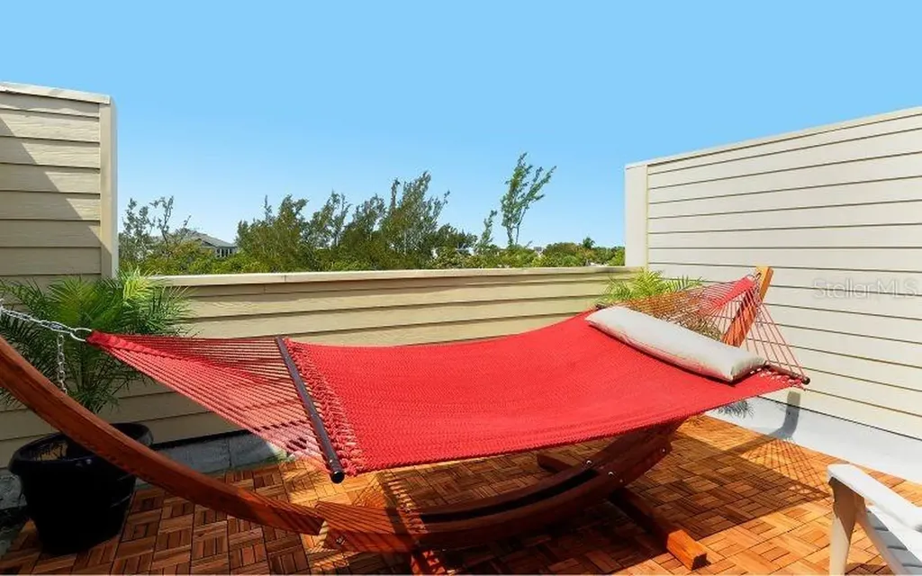 619 Cedars Court Longboat Key FL 34228