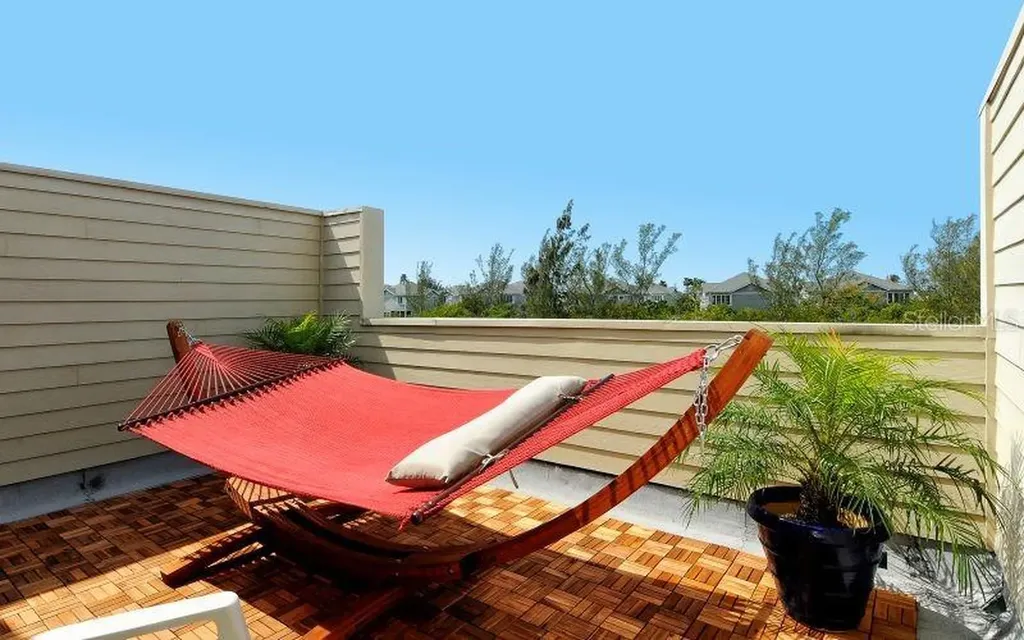 619 Cedars Court Longboat Key FL 34228