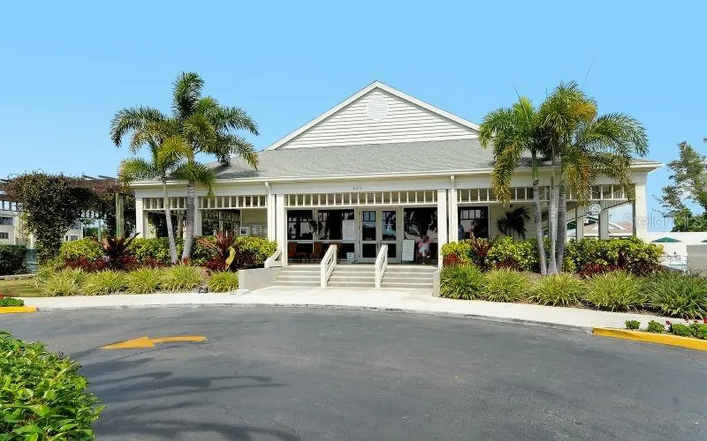 619 Cedars Court Longboat Key FL 34228