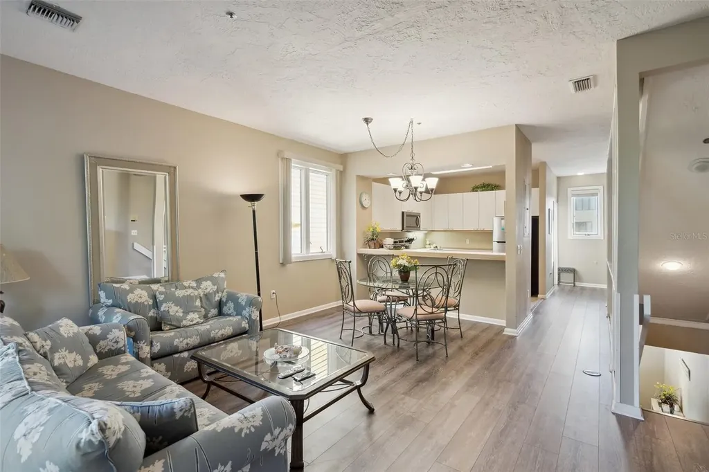 619 Cedars Court Longboat Key FL 34228
