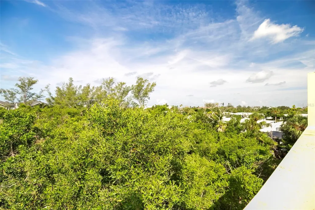 619 Cedars Court Longboat Key FL 34228
