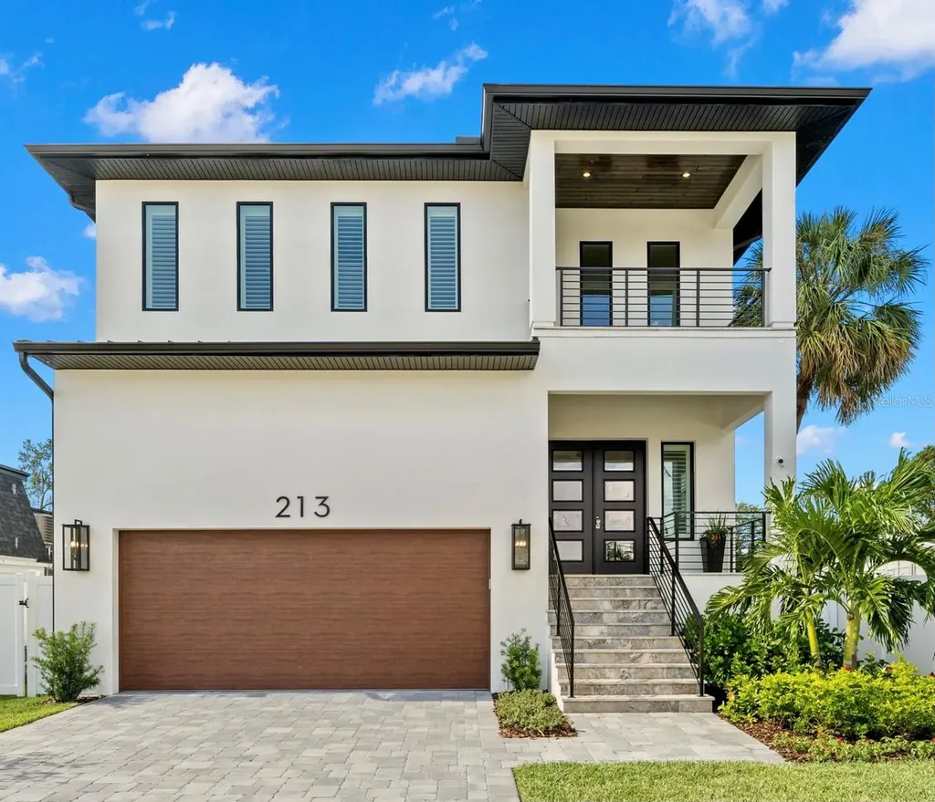213 S Gardenia Avenue Tampa FL 33609