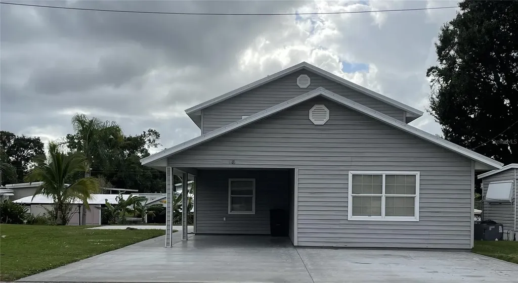 1118 6th Street Okeechobee FL 34974