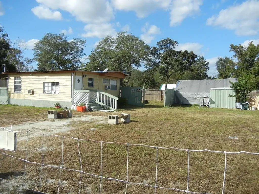 27945 Veva Avenue Paisley FL 32767