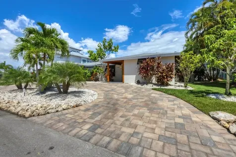 714 Norton Street Longboat Key FL 34228
