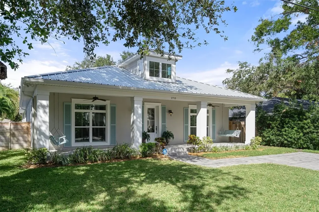2713 W Thornton Avenue Tampa FL 33611