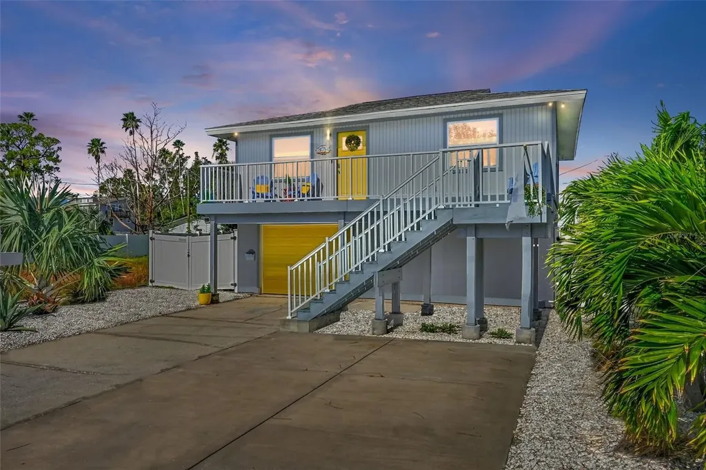3634 Overlook Drive NE St Petersburg FL 33703