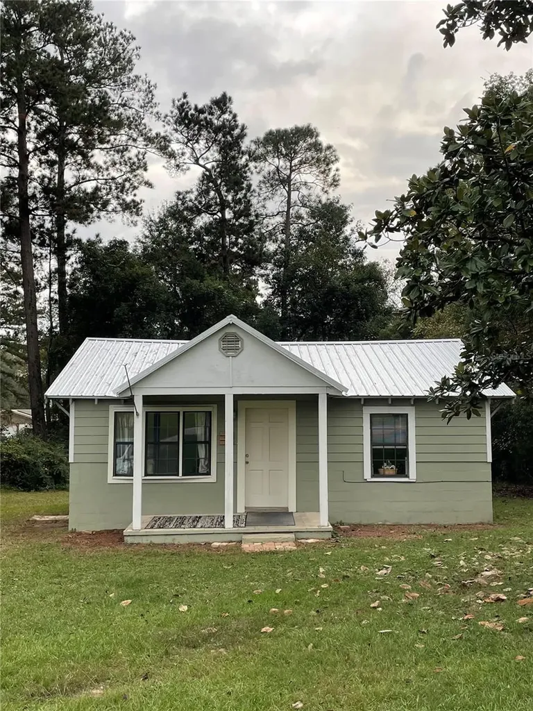 406 E Wisconsin Avenue Bonifay FL 32425