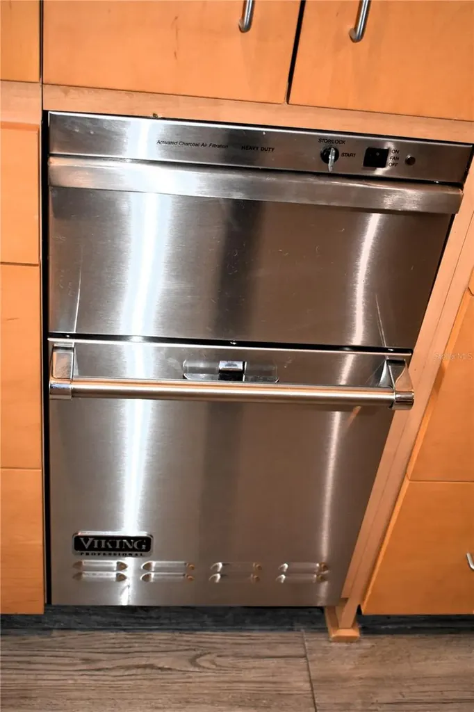 1120 E Kennedy Boulevard Tampa FL 33602