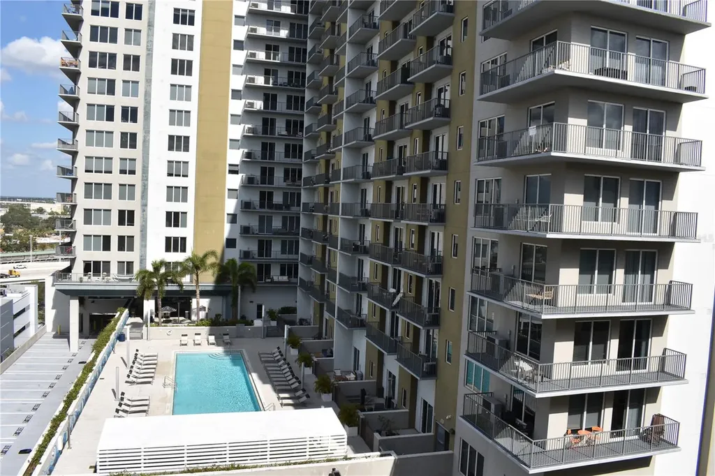 1120 E Kennedy Boulevard Tampa FL 33602