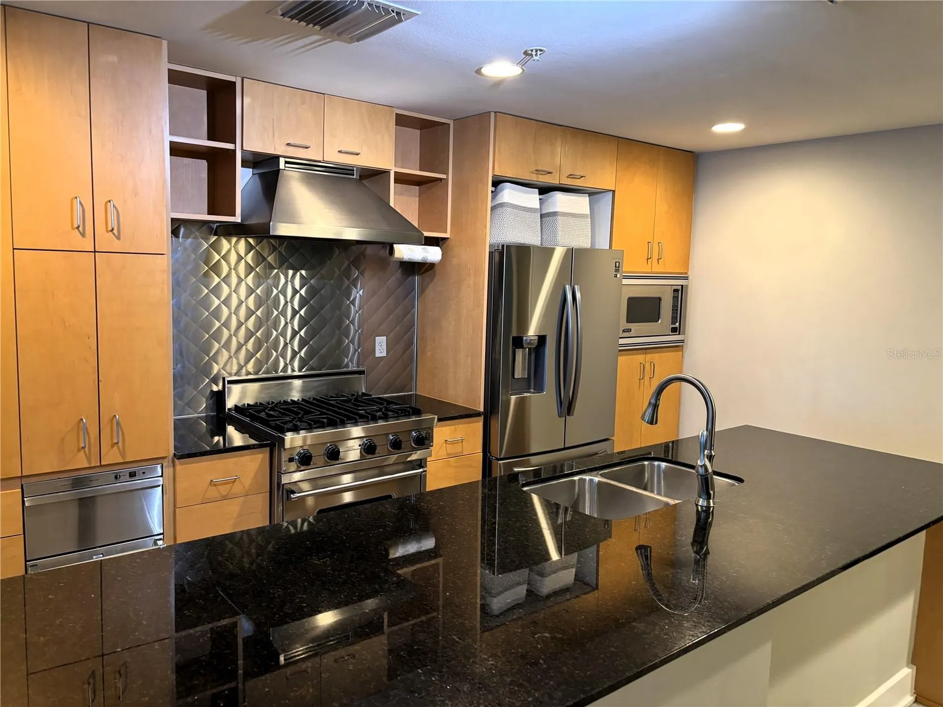 1120 E Kennedy Boulevard Tampa FL 33602