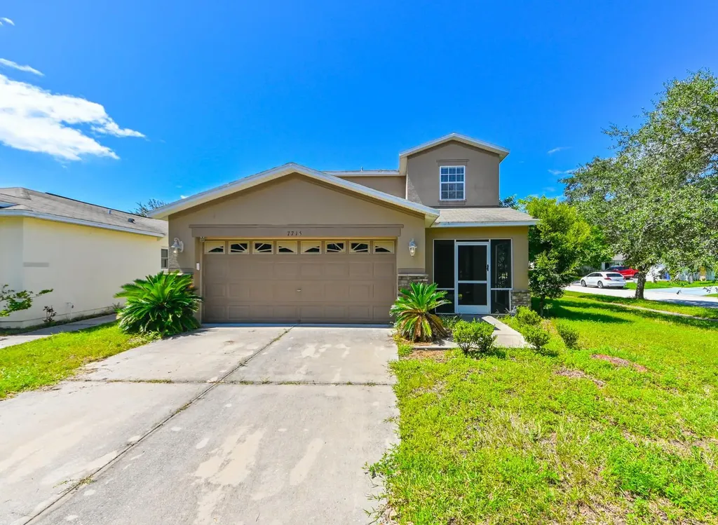 7715 Carriage Pointe Drive Gibsonton FL 33534