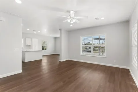 4352 9th Avenue S St Petersburg FL 33711