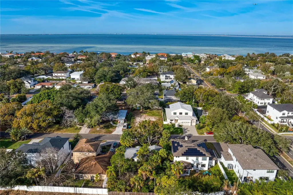 3605 S Omar Avenue Tampa FL 33629
