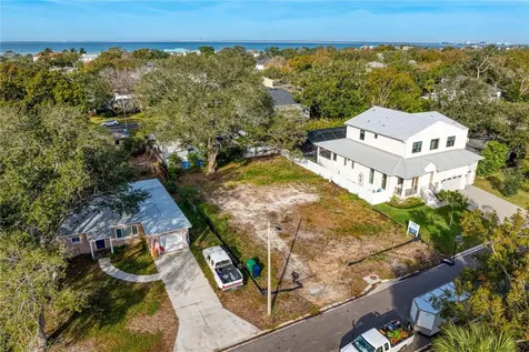 3605 S Omar Avenue Tampa FL 33629