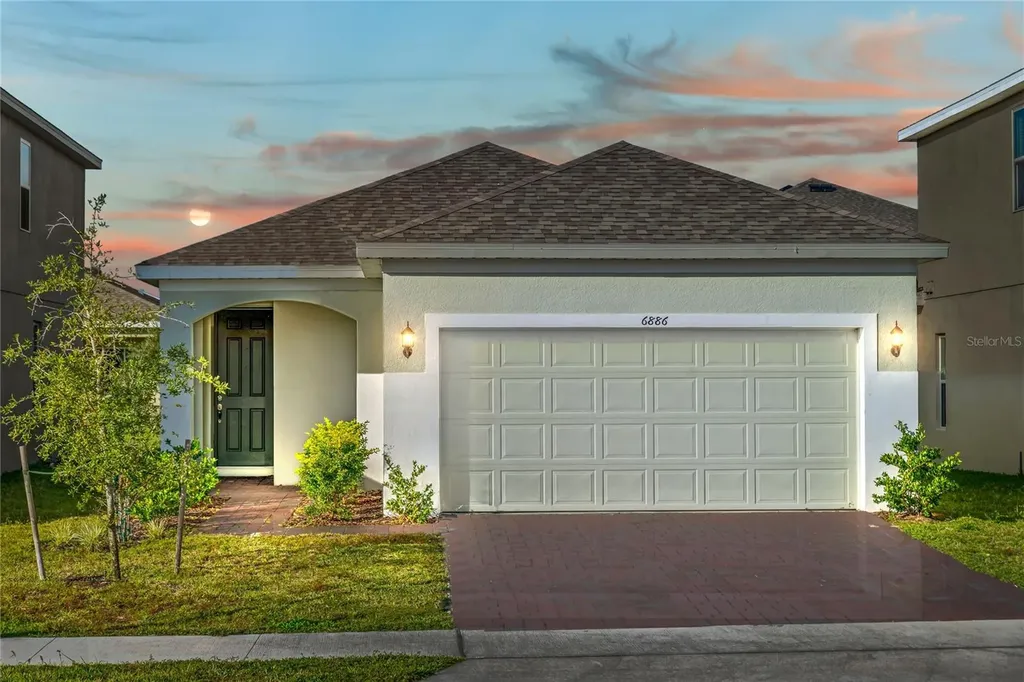 6886 Wilson Hammock Avenue Groveland FL 34736