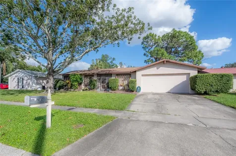7515 Oakvista Circle Tampa FL 33634