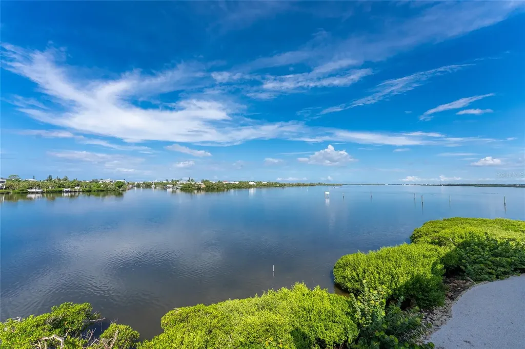 8013 Bay Pointe Drive Englewood FL 34224
