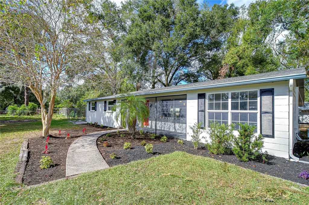 4010 Leonard Street Valrico FL 33594