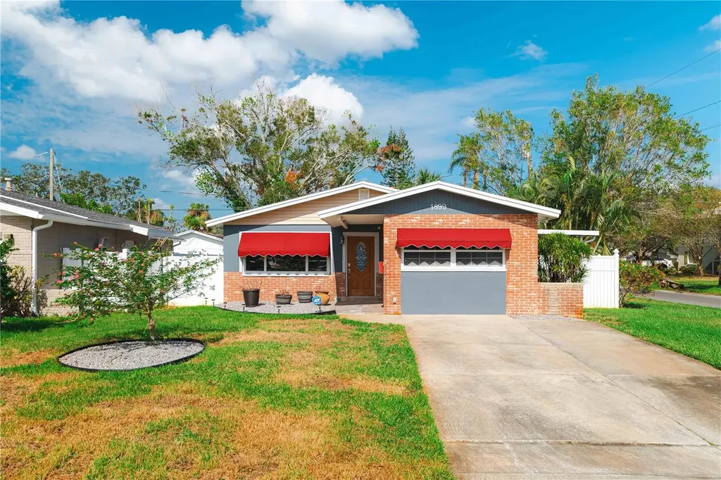 1899 Montana Avenue NE St Petersburg FL 33703