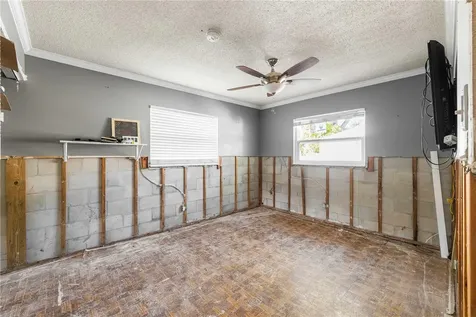 1899 Montana Avenue NE St Petersburg FL 33703