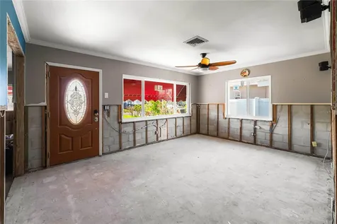 1899 Montana Avenue NE St Petersburg FL 33703
