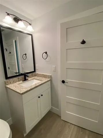 2933 Maiden Lane Sarasota FL 34231