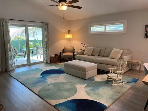 2933 Maiden Lane Sarasota FL 34231