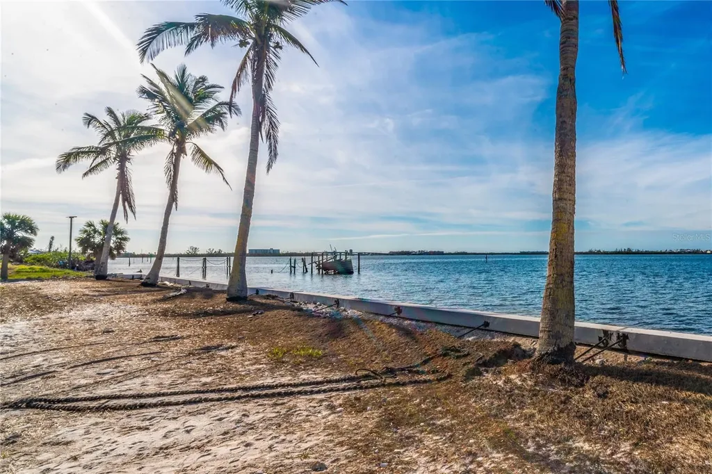 99 W Riverview Avenue Englewood FL 34223