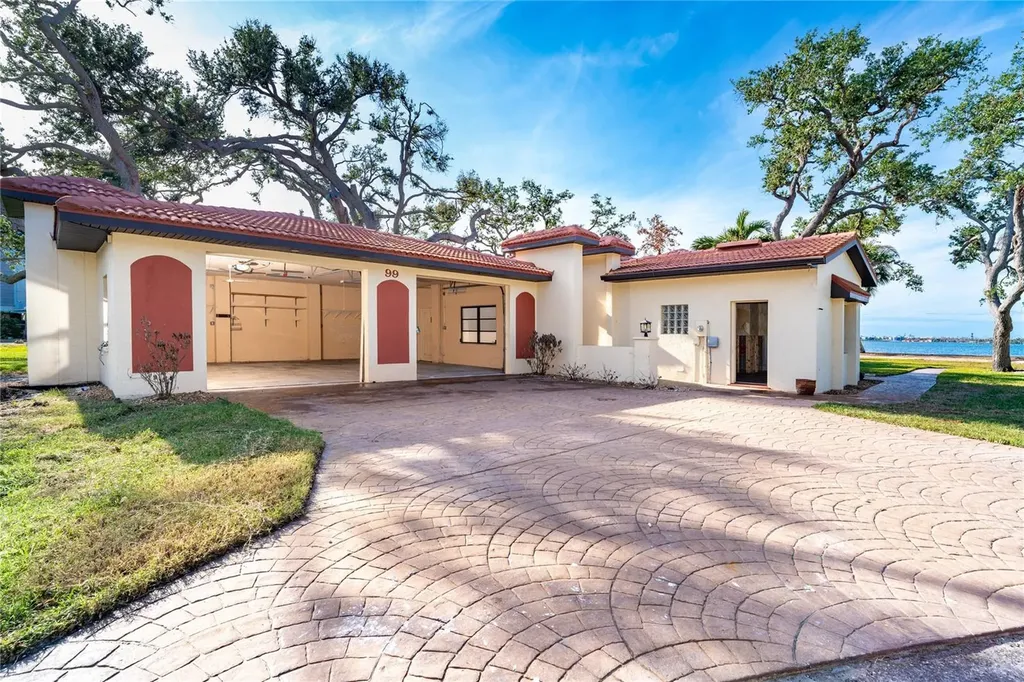 99 W Riverview Avenue Englewood FL 34223