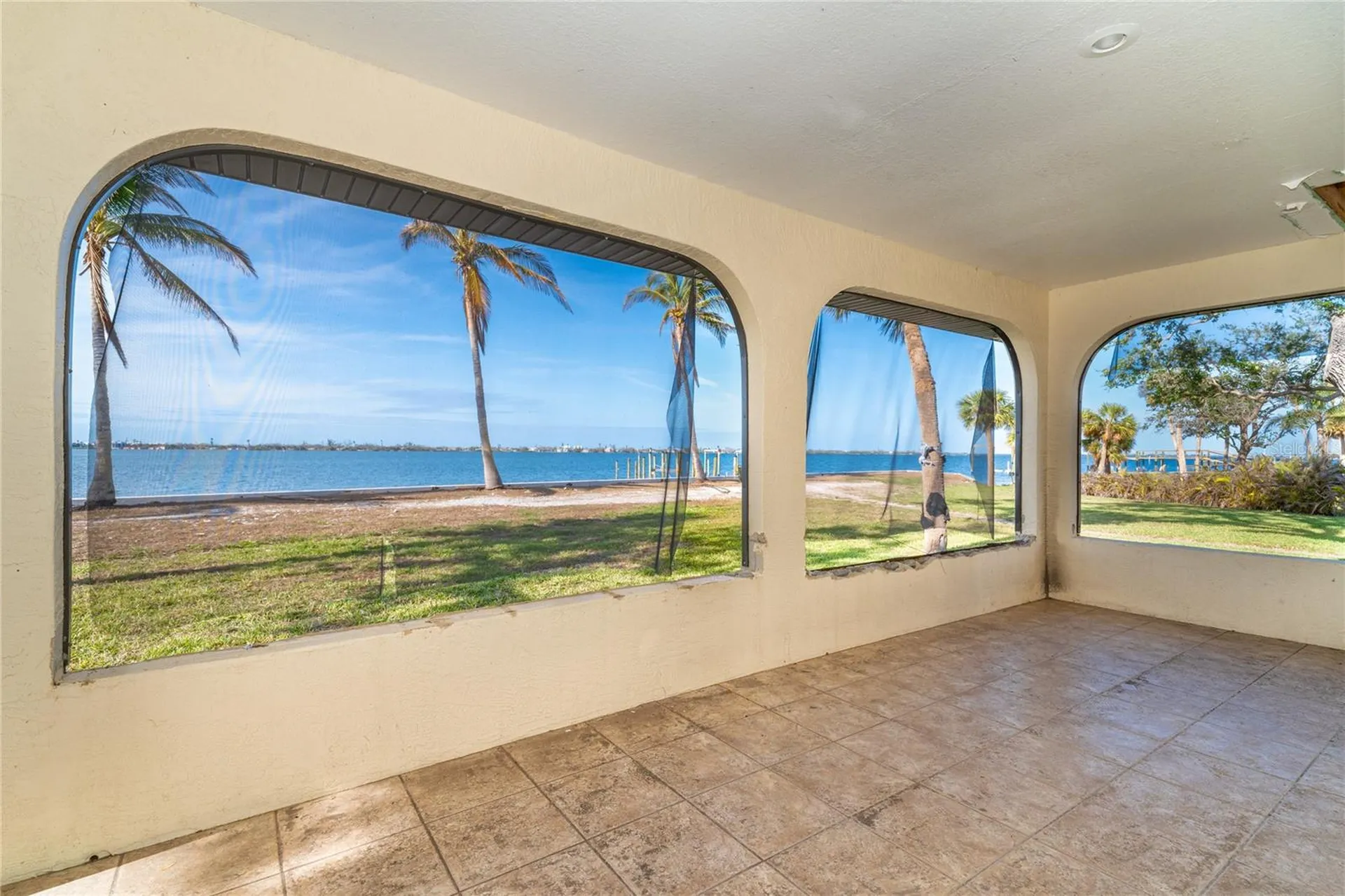 99 W Riverview Avenue Englewood FL 34223