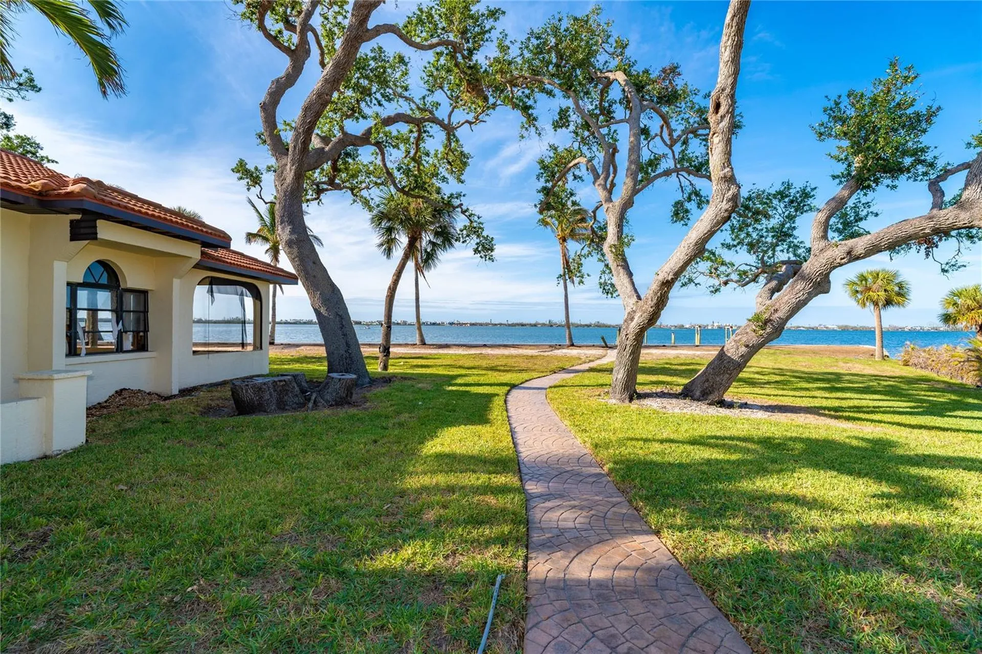 99 W Riverview Avenue Englewood FL 34223
