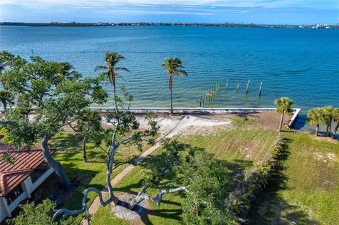99 W Riverview Avenue Englewood FL 34223