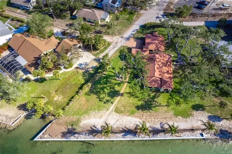 99 W Riverview Avenue Englewood FL 34223