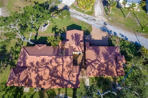 99 W Riverview Avenue Englewood FL 34223
