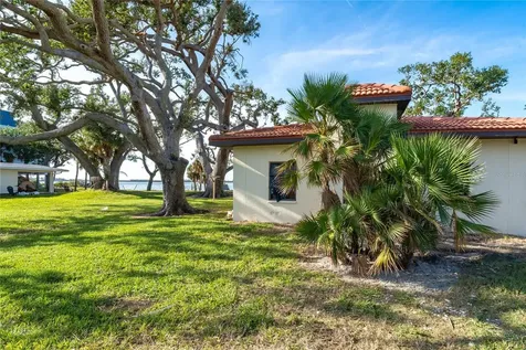 99 W Riverview Avenue Englewood FL 34223