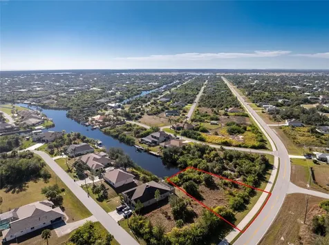 9872 Calumet Boulevard Port Charlotte FL 33981
