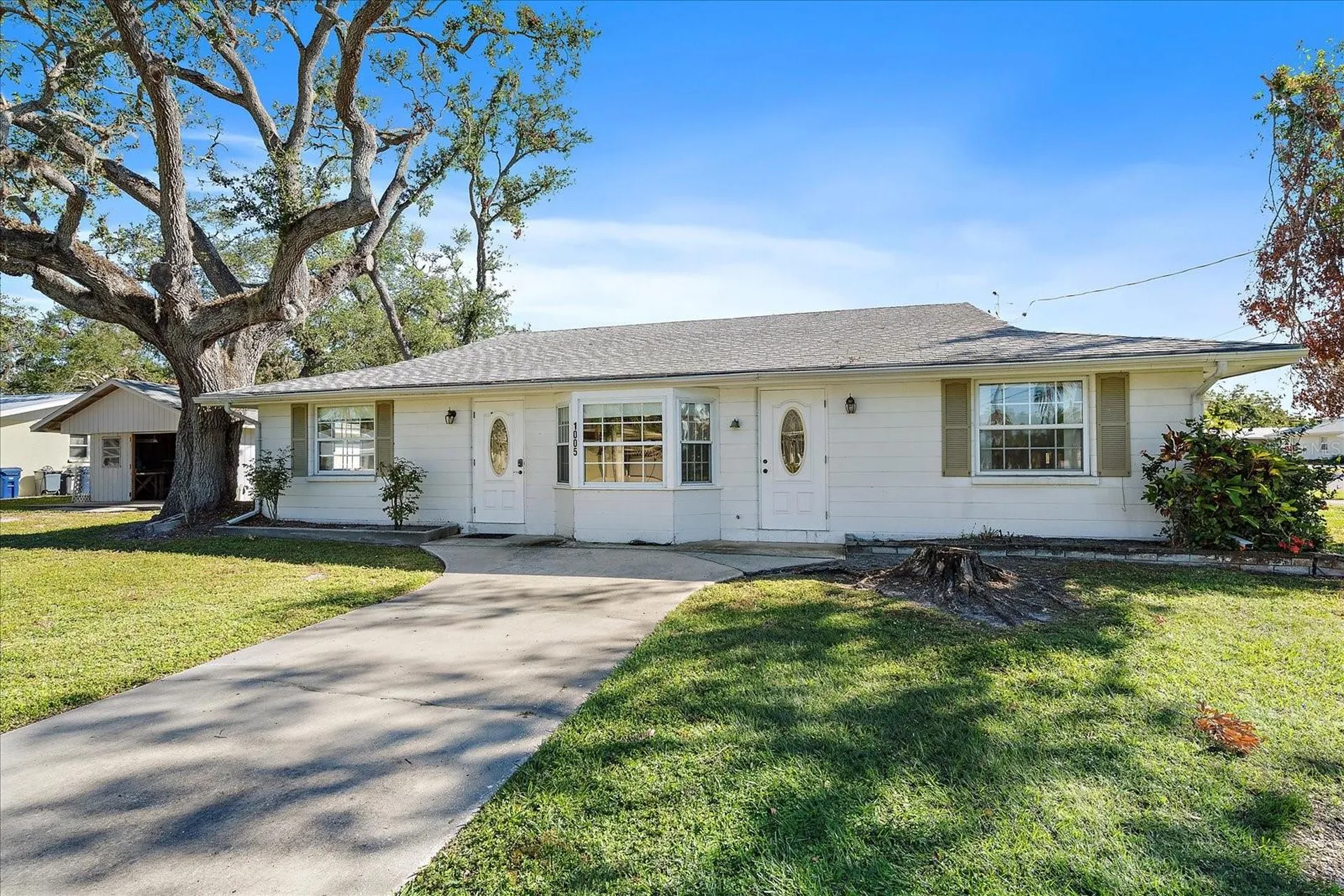 1005 Hines Avenue Sarasota FL 34237