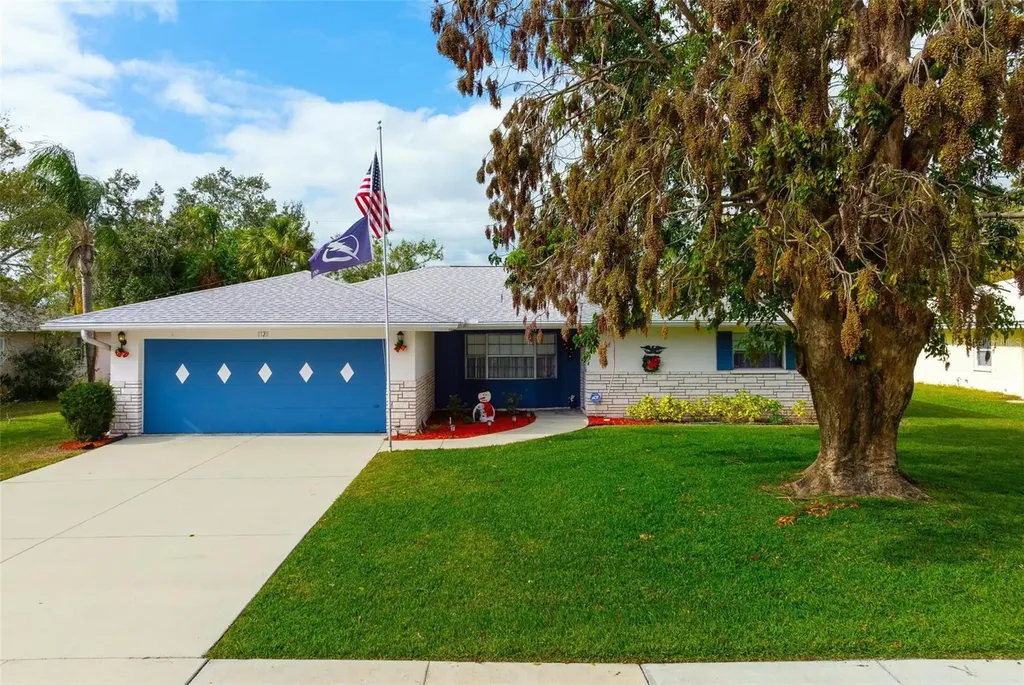 1121 Danny Drive Sarasota FL 34243