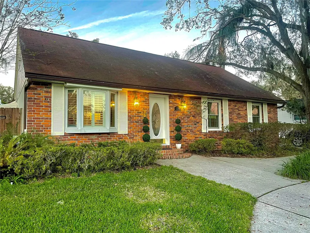 326 Fern Cliff Avenue Temple Terrace FL 33617