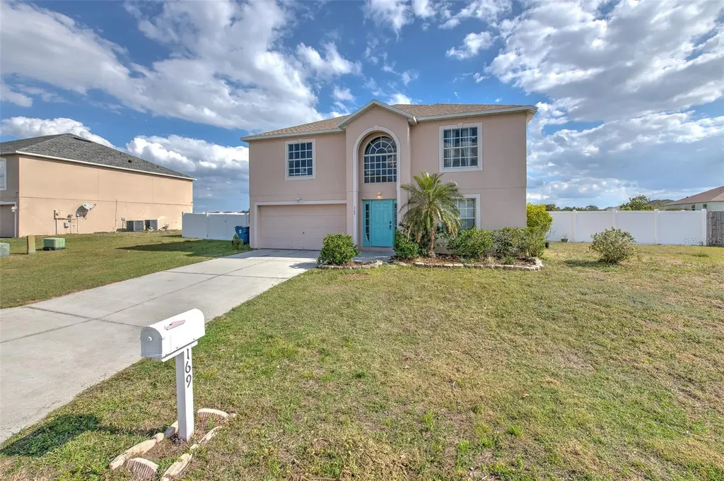 169 Vista View Avenue Eagle Lake FL 33839